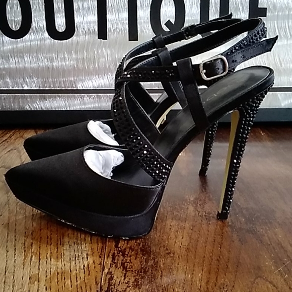 bebe Loela Pointy Toe 5.5" Pump Size 9 - Picture 2 of 11